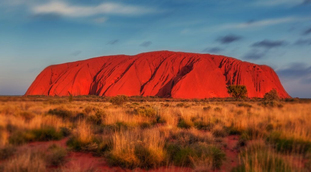uluru-2058380_1920